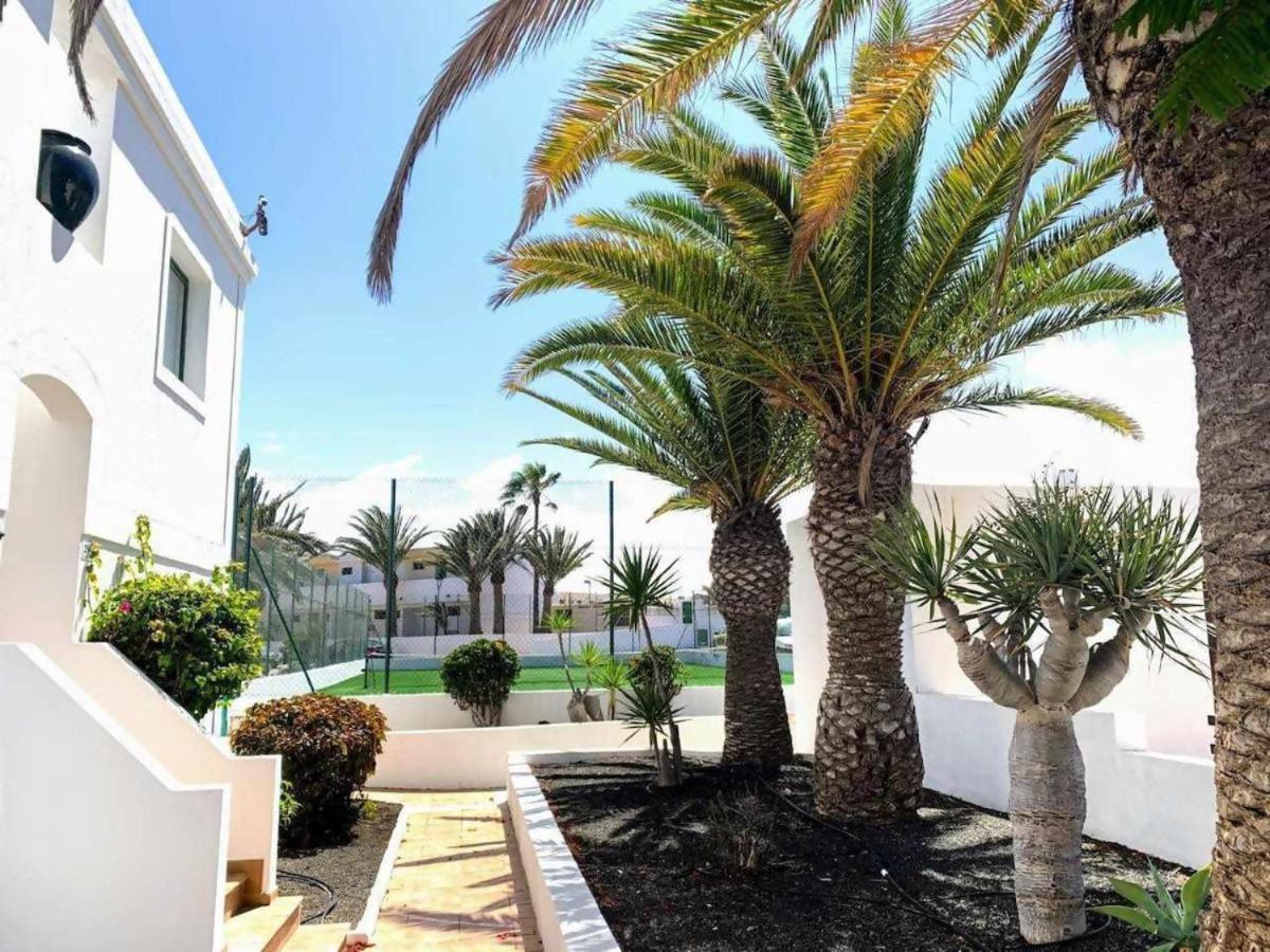 Sol Y Sal Con Vista A La Piscina (Adults Only) Corralejo Eksteriør bilde