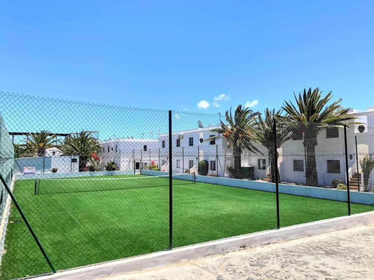 Sol Y Sal Con Vista A La Piscina (Adults Only) Corralejo Eksteriør bilde